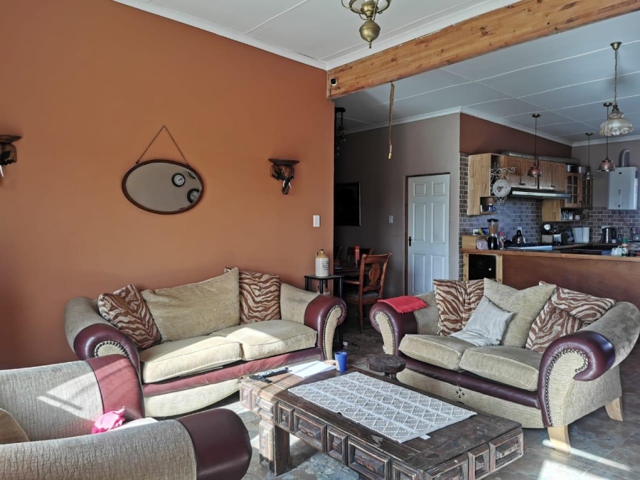 4 Bedroom Property for Sale in Hooikraal Western Cape